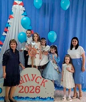 Выпускной праздник в подготовительной группе «УПЛЫВАЕТ НАШ КОРАБЛИК».